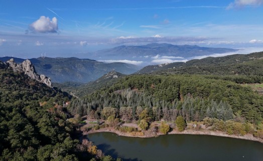 İzmir'deki saklı cennet Karagöl