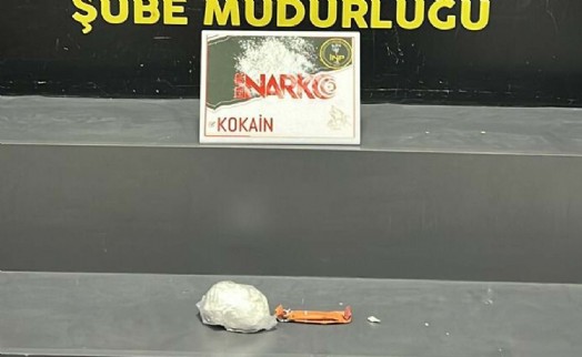 İzmir'in iki ilçesinde zehir operasyonu: 5 tutuklama