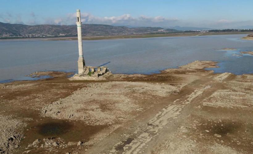 İzmir’de su krizi derinleşiyor: Yeni tasarruf planı açıklanacak!
