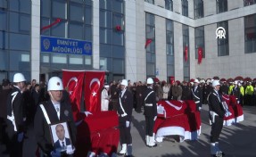 Kahraman şehit polislerimize tören