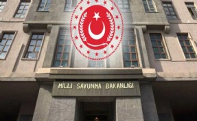 Karadeniz'de sıcak temas: TSK bir İHA'yı vurdu