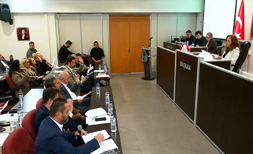 Karşıyaka Meclisi’nde Bostanlı Pazar Yeri tartışması öne çıktı