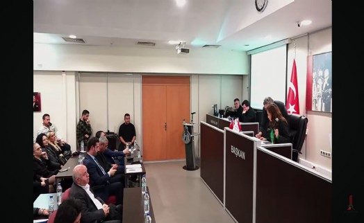 Karşıyaka Meclisi’nde Sayıştay Raporu krizi