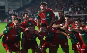 Karşıyaka ile Tire devre finalinde