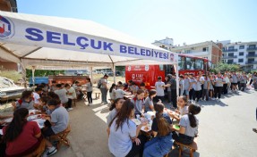 Kent Lokantası Öğrenci Otobüsü 1 yaşında!