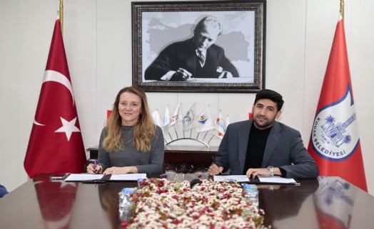 Konak'ta ‘genç’ protokol