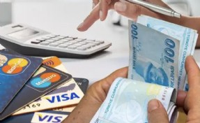 Kredi borçları 2025'te uçtu! 10 ayda 1,8 milyon kişi takibe düştü