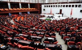 Libya tezkeresi Meclis'ten geçti