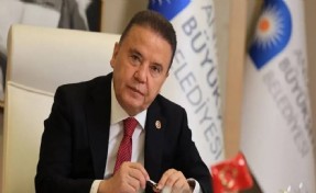 Muhittin Böcek hastaneye kaldırıldı!