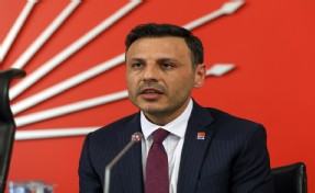 Özgür Çelik'ten Şenol Aslanoğlu'nun gözaltına alınmasına tepki