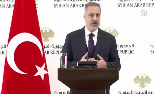 Şam'da iki isim buluştu.. Hakan Fidan'dan 'SDG' vurgusu: 'Entegre olmalı'