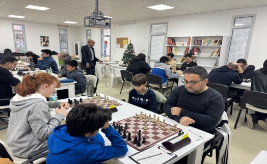 Seferihisar’da yeni yıl satranç turnuvası tamamlandı