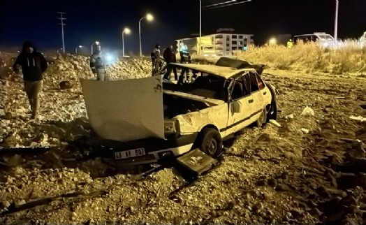 Takla atan otomobil tarlaya uçtu: 1 yaralı