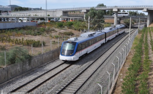 Tugay ‘İzmirliye kazık atılıyor’ diyerek açıkladı: İZBAN ray bedeli yargıya taşınıyor!