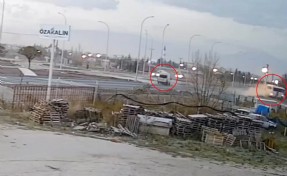 Ucuz atlatılan öğrenci servisi kazası: 17 yaralı