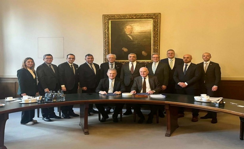 Almanya'da 2 günde 12 kurumla temas, 1 kardeş oda anlaşması