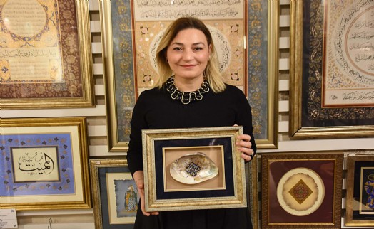 Deniz kabuğuna tezhip