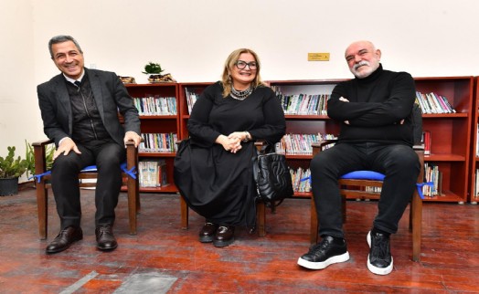 İzmir’in kitap kurtlarına Ercan Kesal’lı sürpriz