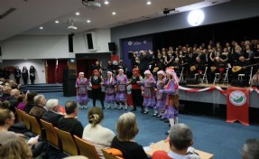 Korolar kulakların pasını sildi