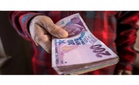 SGK duyurdu: Emekli maaş farkının yatacağı tarih belli oldu