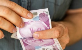 Emekli maaş farkı bugün hesaplara geçiyor