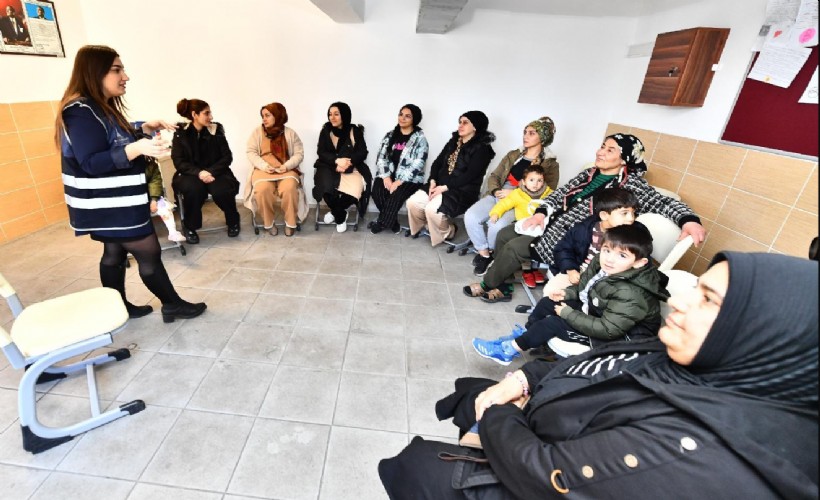 Bebekler İzmir95 projesiyle ilk diplomalarını aldı