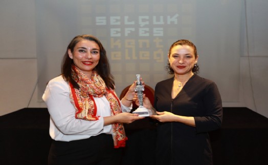 Efes Selçuk bu kitapta: Arkeolojisi, lezzetleri, kadın girişimcileri