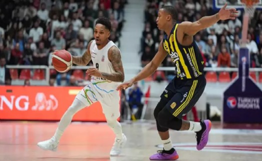 Aliağa Petkimspor evinde lider Fenerbahçe'ye mağlup oldu