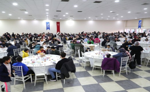 Aliağalılar ilk iftarda bir araya geldi
