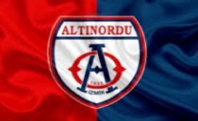 Altınordu'da 4 futbolcu sınırda