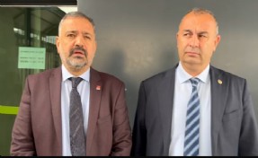 Şenol Aslanoğlu adliyede gençlerin yanında: Sizi seviyoruz asla yalnız değilsiniz