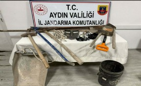 Aydın'da kaçak kazıya suçüstü; 8 gözaltı