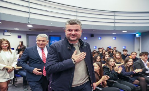 Başkan Duman gençlerle buluştu: 'Ülkemizin umudu da, kurtuluşu da, geleceği de gençlerde'