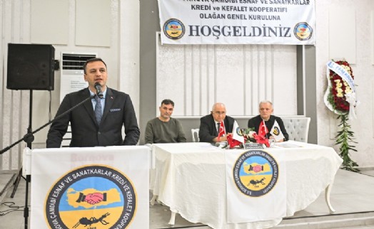 Başkan Eşki esnafın genel kurul heyecanına ortak oldu