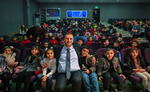 Başkan Eşki’den miniklere müjde: Bornova'ya yazlık sinema geliyor