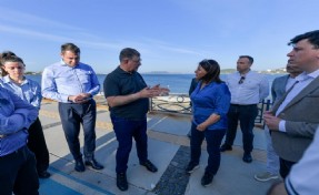 Başkan Tugay Foça'da incelemelerde bulundu