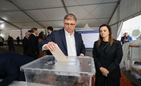 Başkan Tugay Saraçhane’de oyunu kullandı