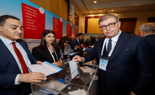Başkan Tugay TBB Meclisi'ne katıldı: 'Bu dönemi atlatacağız'