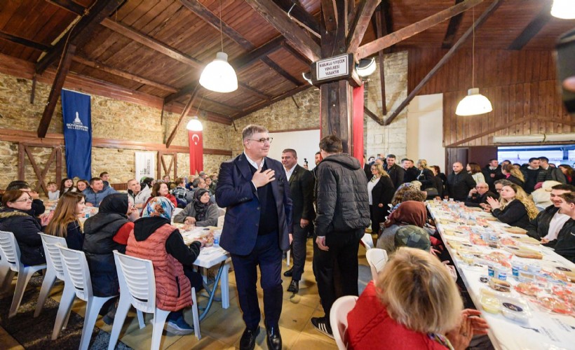 Başkan Tugay, Tirelilerle aynı sofrada buluştu