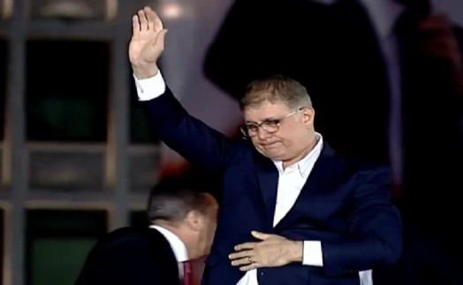 Başkan Tugay'dan İmamoğlu çağrısı: Bugün sessiz kalma değil ses çıkarma günüdür