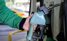 Benzine zam geldi