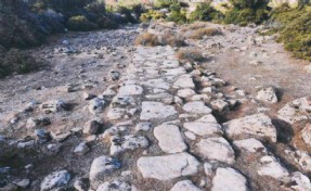 Bergama'da koruma kalkanı: Roma Dönemi’ne ait antik yol bulundu!