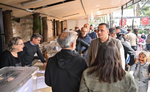 Bornova, İmamoğlu için sandık başında... Başkan Eşki: Yılmak, sinmek, çekinmek yok!