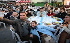Bornova’da Kadir Gecesi’nde büyük iftar buluşması