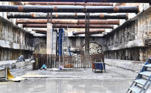 Buca Metrosu’nda yoğun tempo: Hasanağa Bahçesi İstasyonu’nda da ışık göründü
