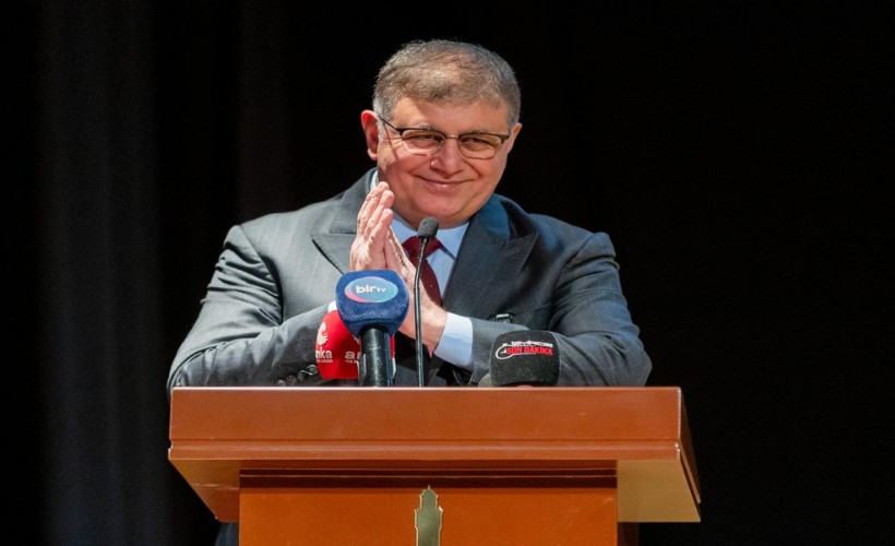 Büyükşehir ‘Sosyal Konut Projesi’ne start verdi: Tugay’dan ilk gün bilançosu!