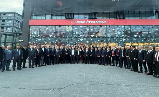 CHP 81 İl Başkanından ortak açıklama: Olağanüstü Kurultayımızda Genel Başkanımızın yanında olduğumuzu kamuoyuna ilan ediyoruz