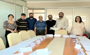 CHP Çiğli İlçe Başkanı Akar: 'Üye listeleri askıya çıktı, üyeliğinizi kontrol ediniz!'