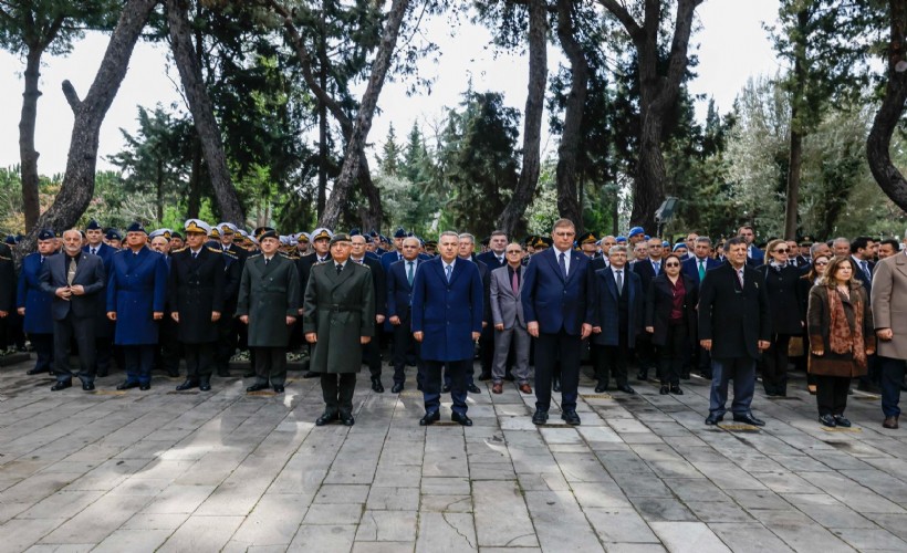 Çanakkale şehitleri İzmir'de anıldı