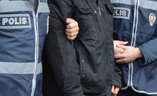 Çeşme'de eve silahlı saldırı soruşturmasında 3 gözaltı
